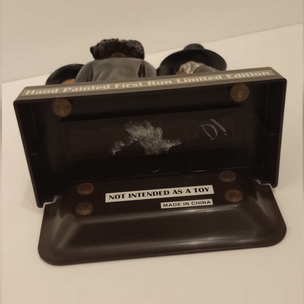 Dutch Masters Cigar Bobble Head Coin Tray - Picture 6 of 8